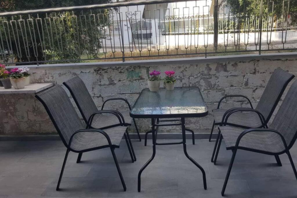 Ευρύχωρο Σπίτι Στην Πάτρα Daire Dış mekan fotoğraf